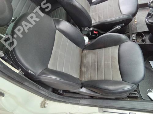 Used Right front seat Right front seat FIAT 500 (312_) 1.3 D Multijet (312AXB1A) (75 hp) 10655550 10655550