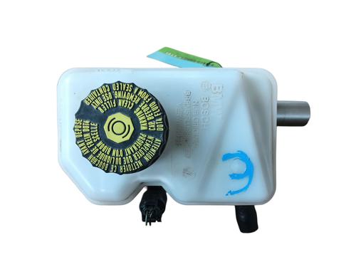 Used Brake master cylinder BMW X1 (F48) sDrive 18 d (150 hp) 27406623