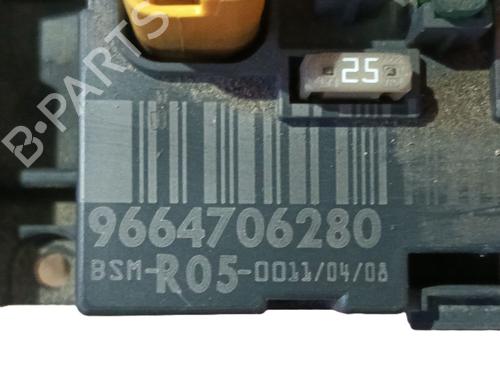 Fuse box PEUGEOT 308 SW I (4E_, 4H_) 1.6 HDi | BP28188556E1 