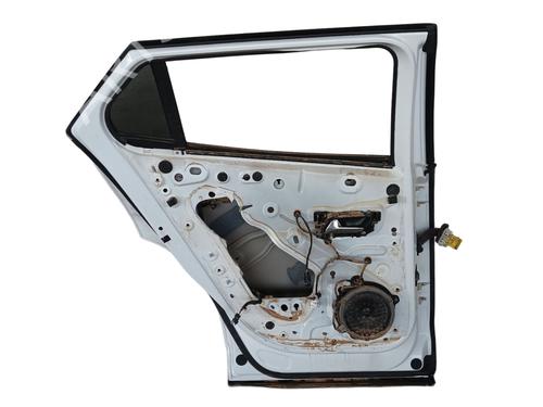 Left rear door PEUGEOT 2008 II (UD_, US_, UY_, UJ_, UR_, UC_) 1.2 PureTech 130 (USHNS, URHNS) | BP22651071C4