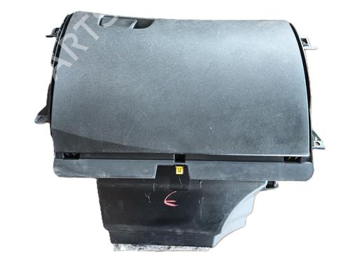 Handskerum RENAULT MEGANE IV Hatchback (B9A/M/N_) 1.3 TCe 140 (B9NB) (140 hp) 29371504