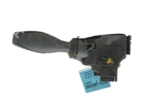 Used Steering column stalk FORD FIESTA VI (CB1, CCN) [2008-2017]  17490426