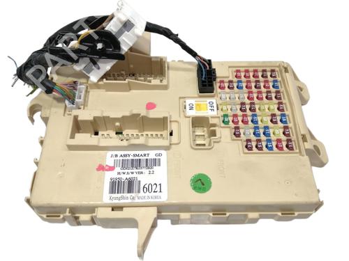 Fuse box HYUNDAI i30 (GD) 1.4 CRDi | BP7227946E1 