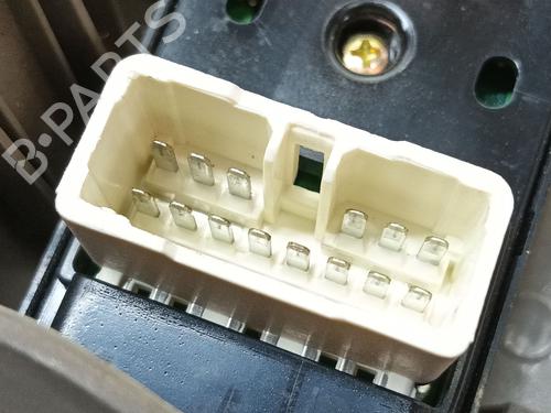 Left front window switch HYUNDAI TUCSON (JM) 2.0 CRDi | BP28188554I27 