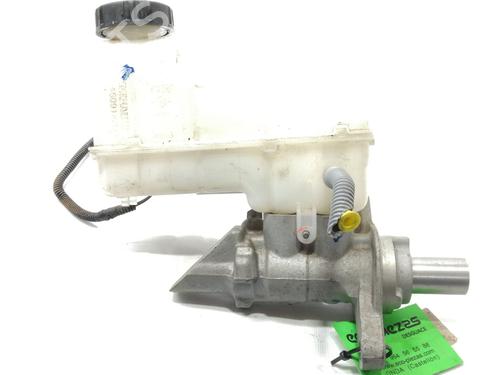 Used Brake master cylinder RENAULT MEGANE IV Hatchback (B9A/M/N_) [2015-2025]  6293054