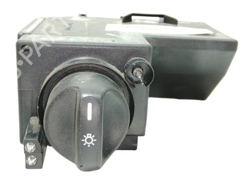 Used Headlight switch MERCEDES-BENZ E-CLASS (W210) E 200 (210.035) (136 hp) 11706586