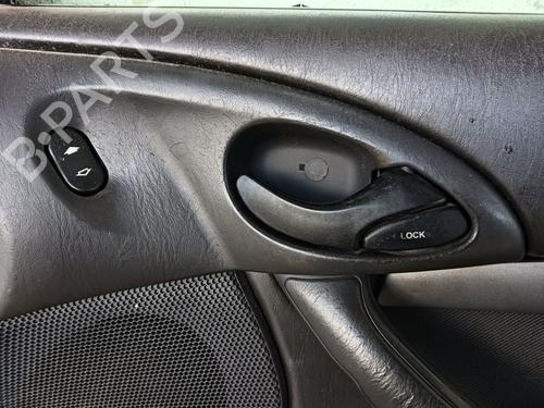 Right front door FORD FOCUS I (DAW, DBW) 1.6 16V | BP22731515C3 