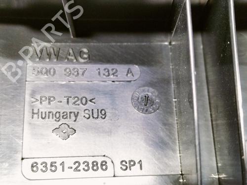 Fuse box VW GOLF VII (5G1, BQ1, BE1, BE2)  | BP15899556E1 