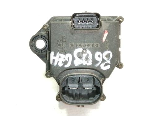 Used Heater resistor PEUGEOT 5008 (0U_, 0E_) 1.6 HDi (110 hp) 11653819