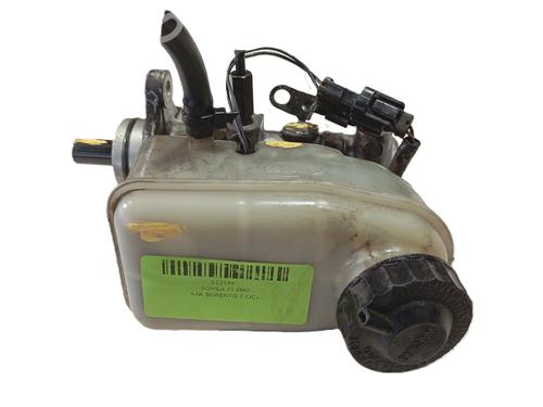Used Brake master cylinder Brake master cylinder KIA SORENTO I (JC) 2.5 CRDi 4WD (140 hp) 32767143 32767143