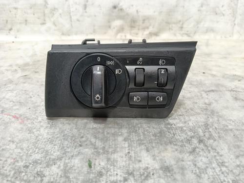 Used Headlight switch BMW X3 (E83) xDrive 20 d (163 hp) 19323222
