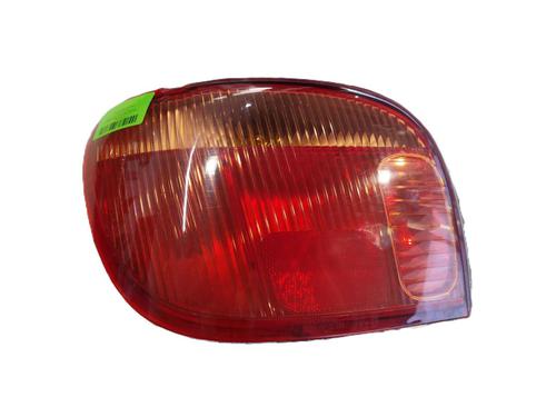 Used Left taillight Left taillight TOYOTA YARIS (_P1_) 1.3 (SCP12_, SCP13_, SCP12R, SCP13R) (87 hp) 39991621 39991621