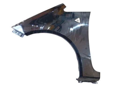 Forskærm venstre MITSUBISHI COLT VI (Z3_A, Z2_A) 1.1 (Z31A, Z32A) (75 hp) 31086390