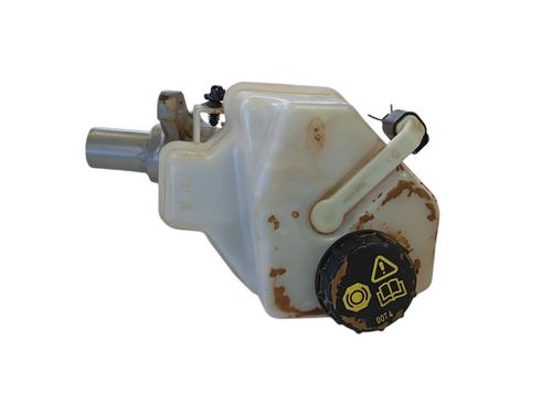 brake-master-cylinder-jaguar-e-pace-x540-2017-32059087 main image