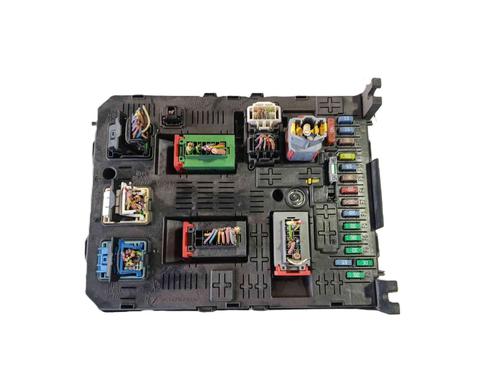 fuse-box-citroen-c5-iii-rd_-2008-2009-2010-2011-2012-2013-2014-2015-2016-2017-36259184 main image