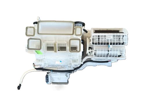 Used Heater matrix box Heater matrix box LEXUS NX II (_A2_, _H2_) 450h+ E-Four (AAZH26) (309 hp) 33689594 33689594