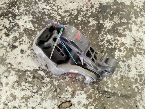 Used Engine mount Engine mount 39587988 39587988
