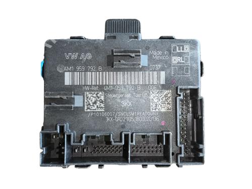 Used Electronic module AUDI Q5 (FYB, FYG) 35 TDI quattro (163 hp) 27596969