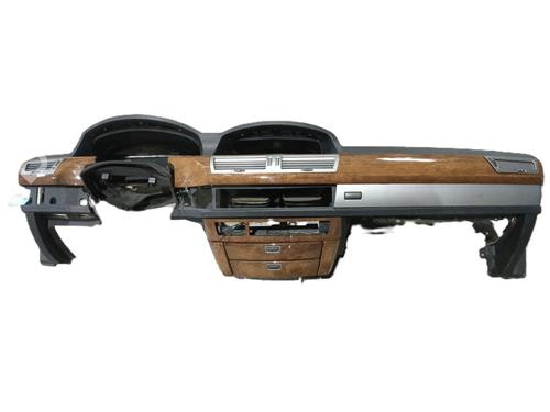 Tableau de bord BMW 7 (E65, E66, E67) 730 Ld (231 hp) 21550420