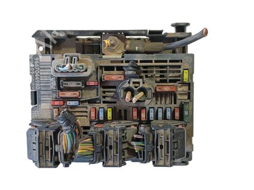 Fuse box CITROËN C5 III (RD_) 2.0 HDi 165 (RDRHHA, RDRHH8) | BP36259185E1 - Image 3