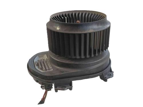Used Heater blower motor Heater blower motor MERCEDES-BENZ GLA-CLASS (X156) GLA 220 d (156.903) (177 hp) 36115689 36115689