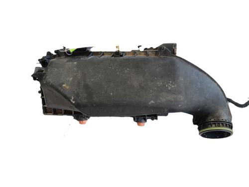 Used Air filter box Air filter box MERCEDES-BENZ GLC (X253) 200 EQ Boost 4-matic (253.981) (197 hp) 34647942 34647942