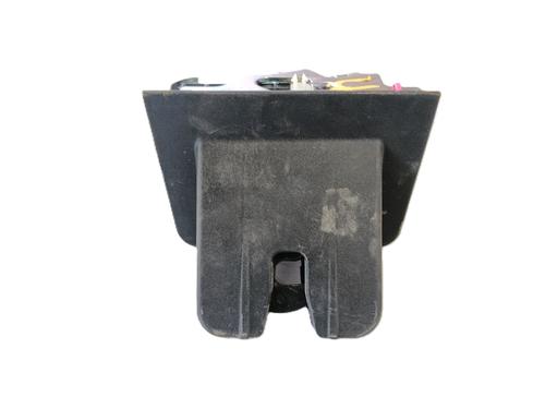 Used Tailgate lock Tailgate lock AUDI Q2 (GAB, GAG) 1.6 TDI (115 hp) 33432088 33432088