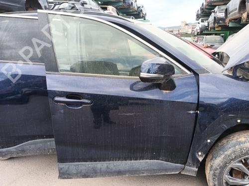 Armrest / Center console TOYOTA RAV 4 V (_A5_, _H5_) 2.5 Hybrid AWD (AXAH54) | BP32502683I20 