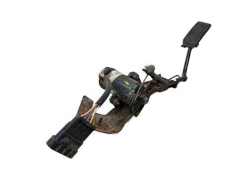 Used Pedal NISSAN PRIMERA Hatchback (P11) 2.0 TD (90 hp) 32437312