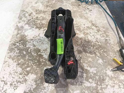 Used Break pedal Break pedal 36841400 36841400