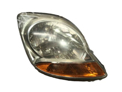 Phare droit CHEVROLET MATIZ (M200, M250) 1.0 (67 hp) 31888460