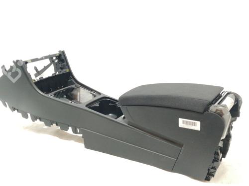 Used Armrest / Center console VW PASSAT B6 (3C2) [2005-2010]  7152076