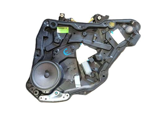 Elevalunas trasero derecho Elevalunas trasero derecho MERCEDES-BENZ CLA Coupe (C117) CLA 200 CDI / d (117.308) (136 hp) 37444473 37444473