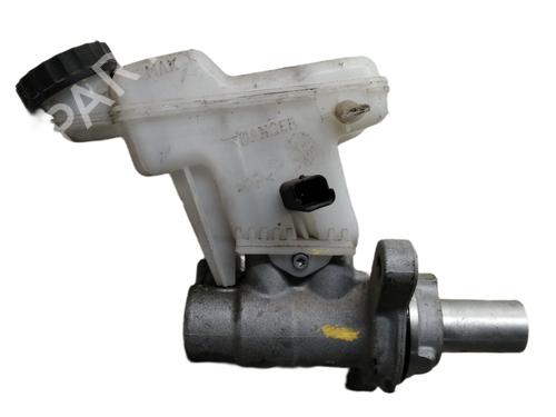 Brake master cylinder PEUGEOT 3008 II SUV (MC_, MR_, MJ_, M4_) 1.6 THP 165 (M45GYW, M45GZW, M45GYV) | BP6113601M77 
