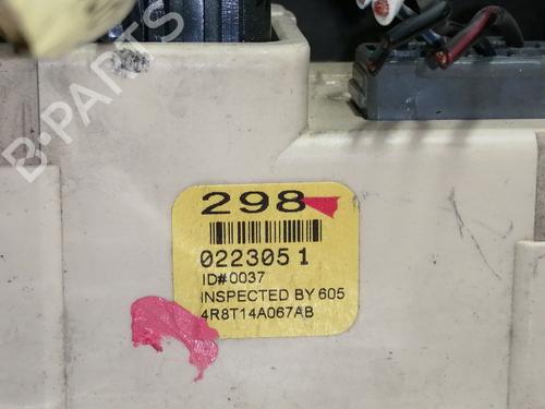 Fuse box JAGUAR S-TYPE II (X200) 2.7 D | BP7232833E1 
