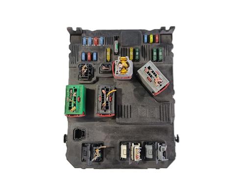 fuse-box-peugeot-407-6d_-2004-2005-2006-2007-2008-2009-2010-2011-34009817 main image