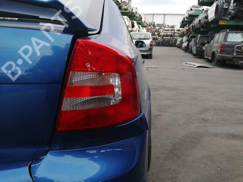 Right taillight SKODA OCTAVIA II (1Z3) 2.0 TDI RS | BP15887393C35 