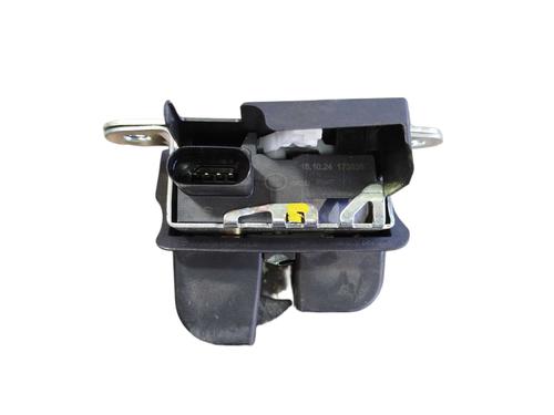 bakluke-las-vw-golf-viii-cd1-da1-2019-38919822 main image