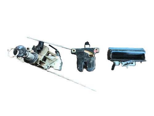 Used Tailgate lock SEAT TOLEDO II (1M2) 1.9 TDI (110 hp) 30126649