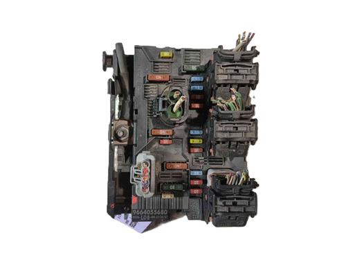 Used Fuse box Fuse box 36840678 36840678