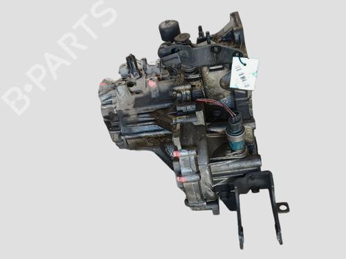 Gearbox HYUNDAI ELANTRA III Saloon (XD)  | BP21484270M3 
