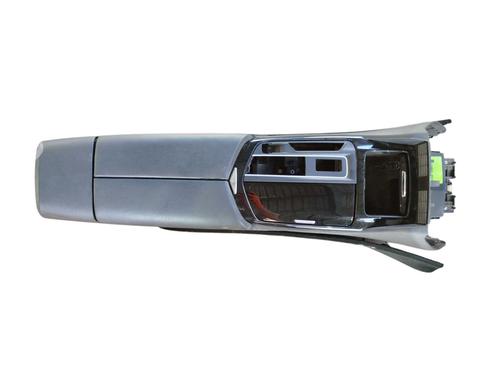 Used Armrest / Center console Armrest / Center console MASERATI LEVANTE SUV (M161) 3.0 D Q4 (275 hp) 40079436 40079436