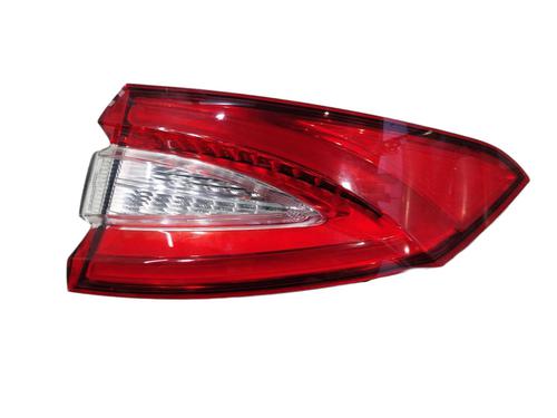 Used Right taillight Right taillight MASERATI LEVANTE SUV (M161) 3.0 D Q4 (275 hp) 39987504 39987504