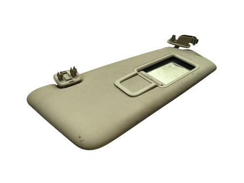 Used Right sun visor Right sun visor 31015322 31015322