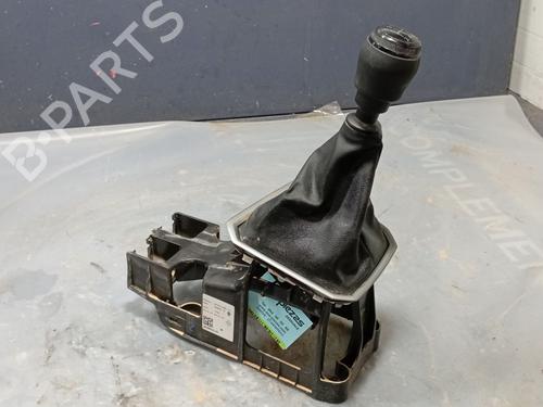 Used Gear lever DACIA SANDERO III 1.0 TCe 90 (91 hp) 24472784