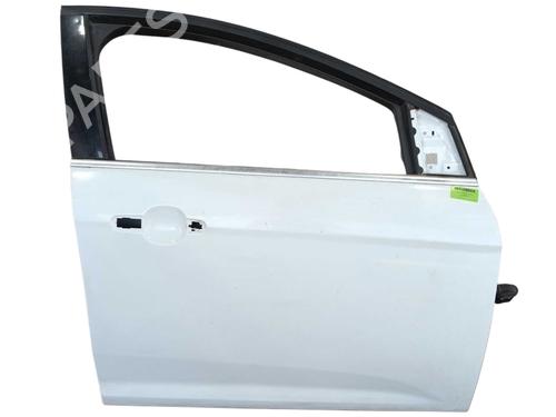 right-front-door-ford-focus-iii-2010-2011-2012-2013-2014-2015-2016-2017-2018-2019-2020-38747677 main image