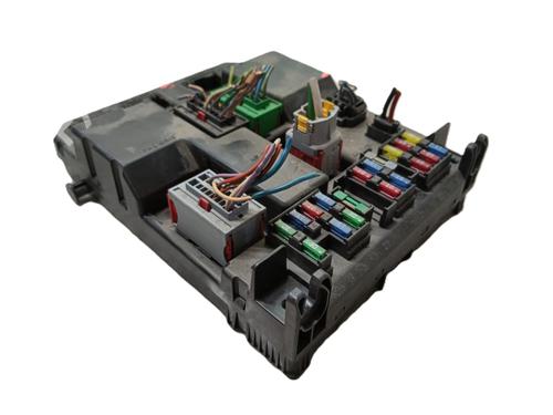 Boîte à Fusibles PEUGEOT 307 (3A/C) 2.0 HDi 90 (90 hp) 29202420