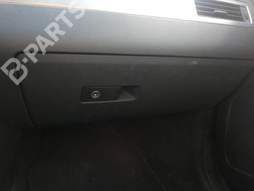 glove-box-volvo-xc70-ii-136-d5-awd-2007-2008-2009-2010-2011-2012-2013-2014-2015-2016-9158748 main image
