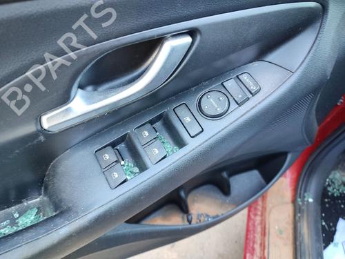 venstre-foran-elrute-bryter-hyundai-i30-pde-pd-pden-2016-32166288 main image