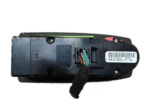 Left front window switch BMW X3 (E83) 2.0 d | BP36314135I27 - Image 2
